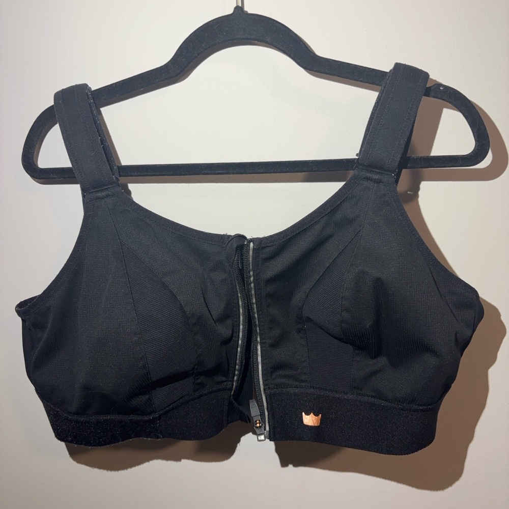 Black Front-Zip Sports Bra SheFit 2 Luxe
